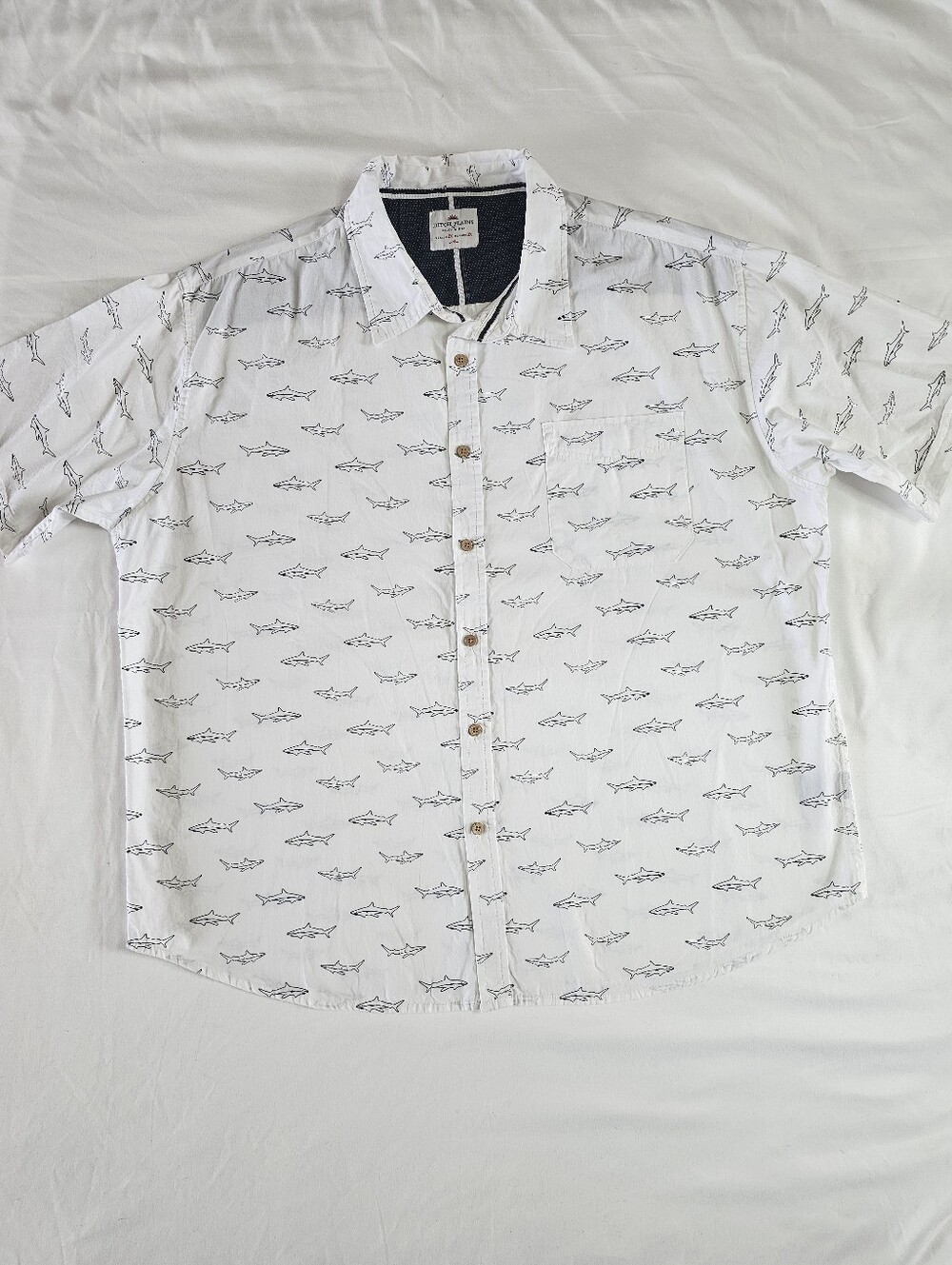 Ditch Plains Shark All Over Print Button Down Casual Shirt Sz 2X Vacation Cruise